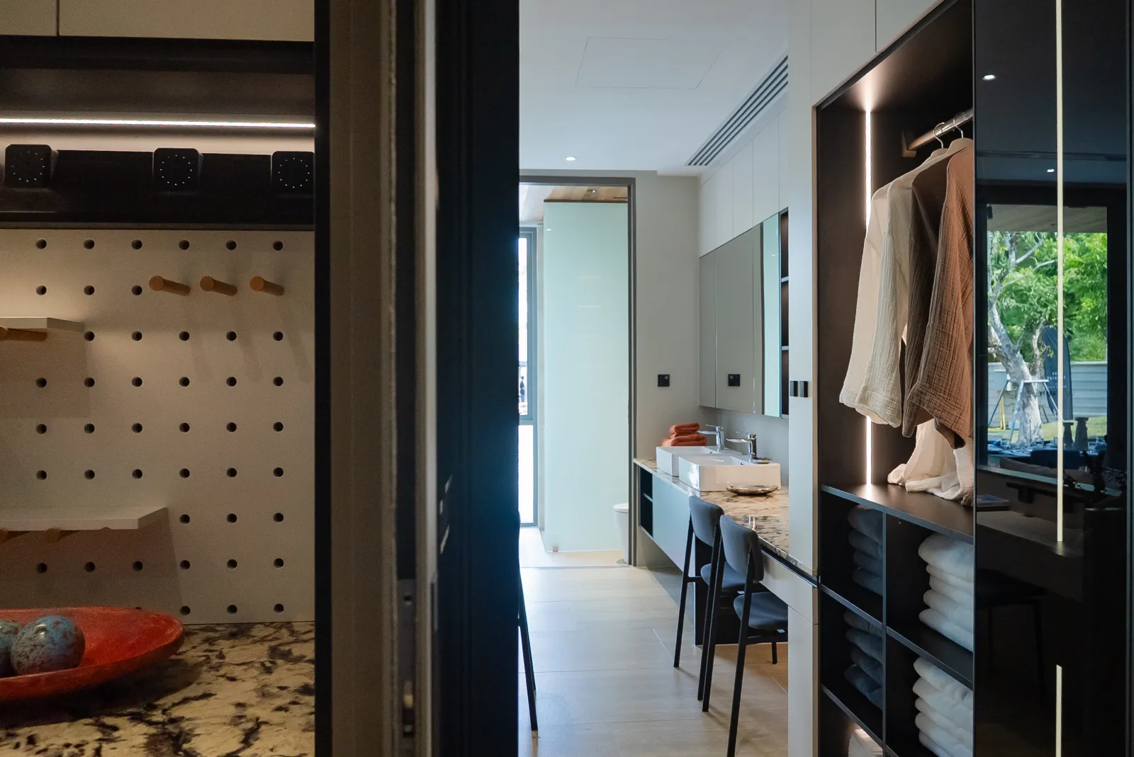 Show unit · real photo 6